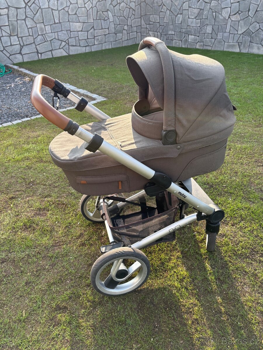 Kočárek Mutsy Nio - 14