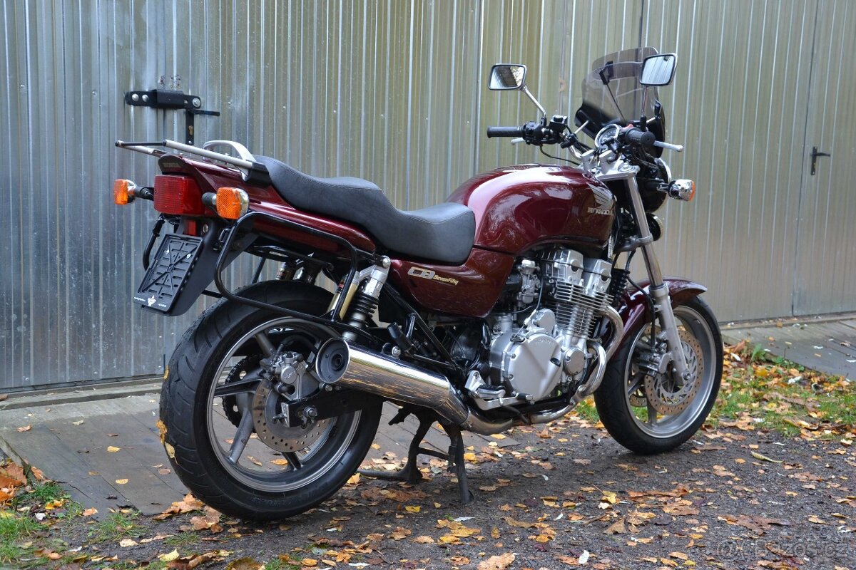 Honda CB750 SevenFifty - 14