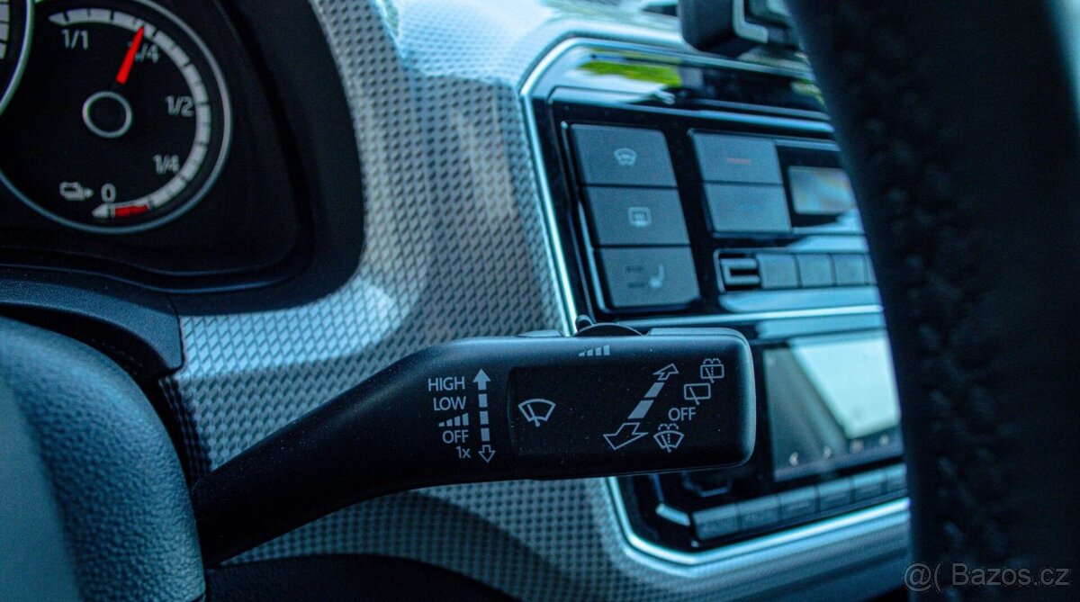 Volkswagen e-UP 2022 - 14