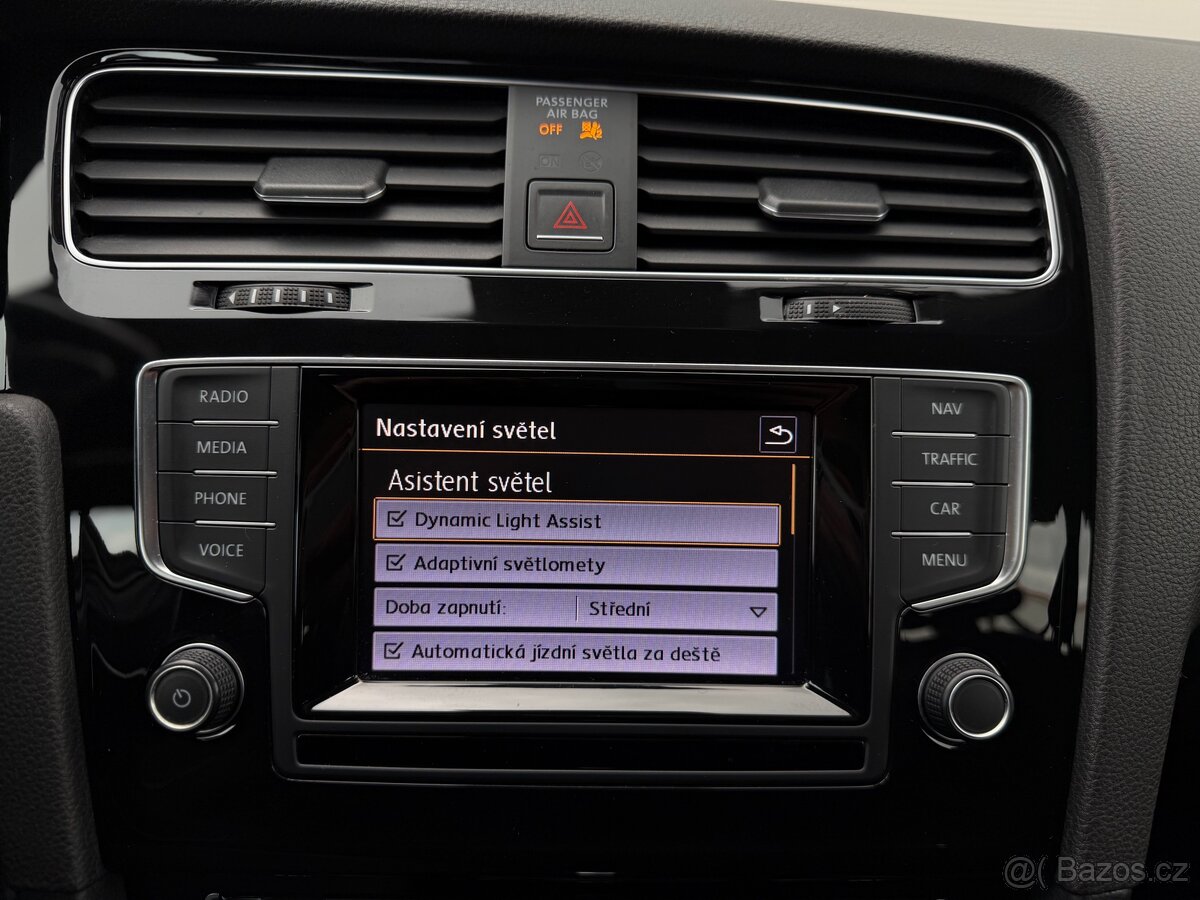 Prodám VOLKSWAGEN Golf 7 Variant 1.4TSi 103KW DSG Highline - 14