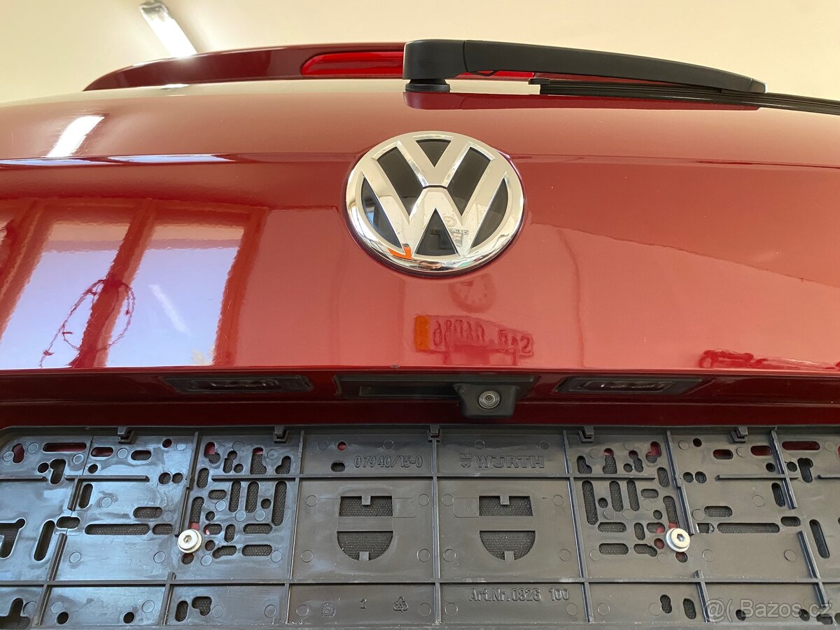 Volkswagen Tiguan 2.0 - 14