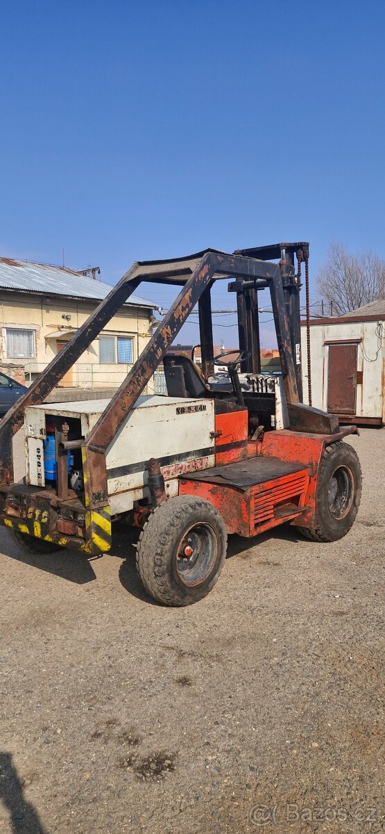 Teréní Desta VZV 3.5t - 14