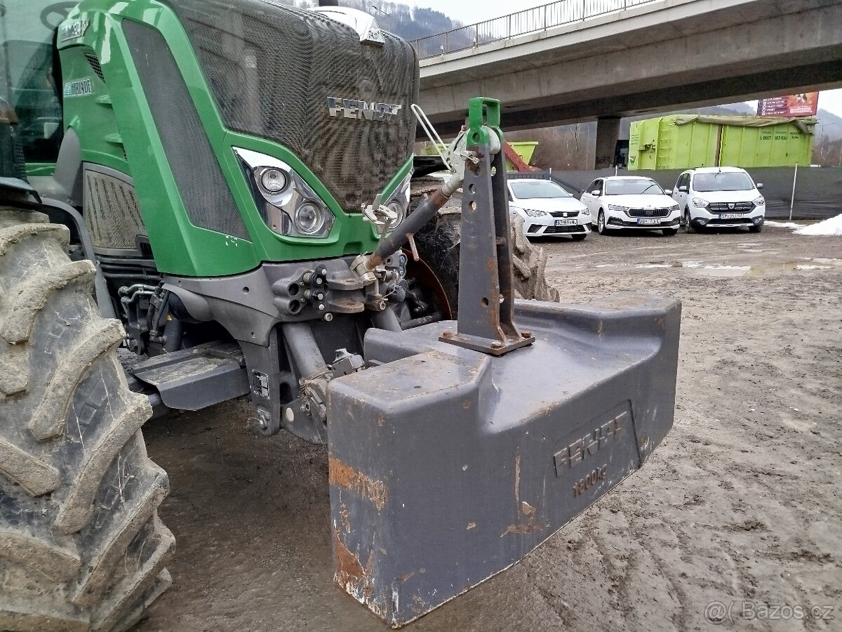 FENDT 824 VARIO - 14