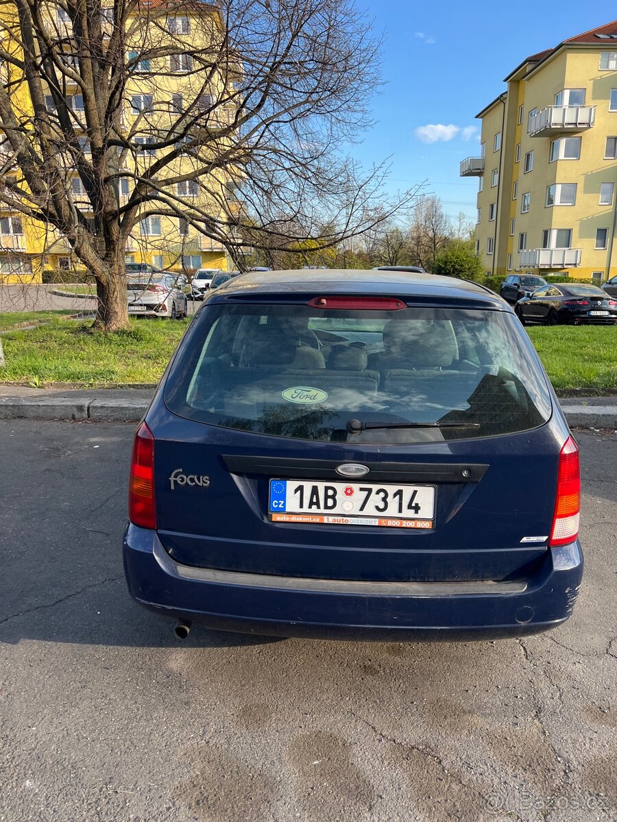 Ford focus 1.6 - 14