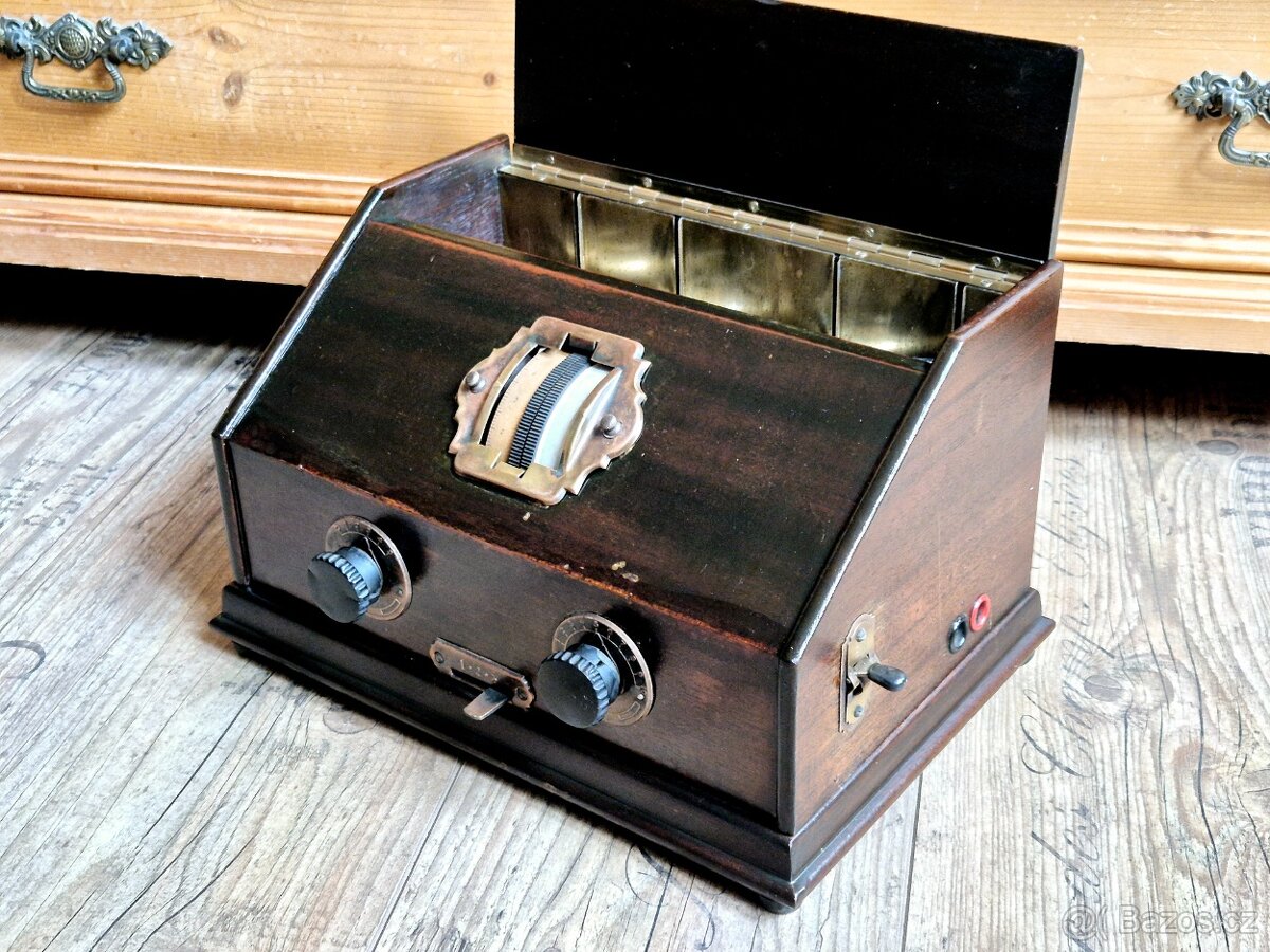 Starožitné rádio Telefunken 4A, rok 1928, Německo - 14