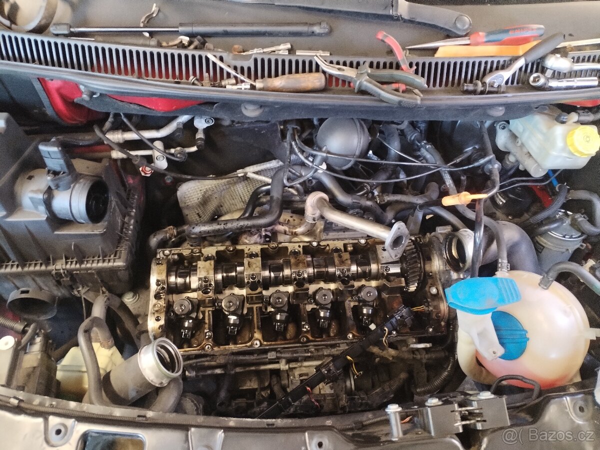 Volkswagen Multivan T5, 2.5TDi 128kW, 4motion, tažné, 2šoup - 14