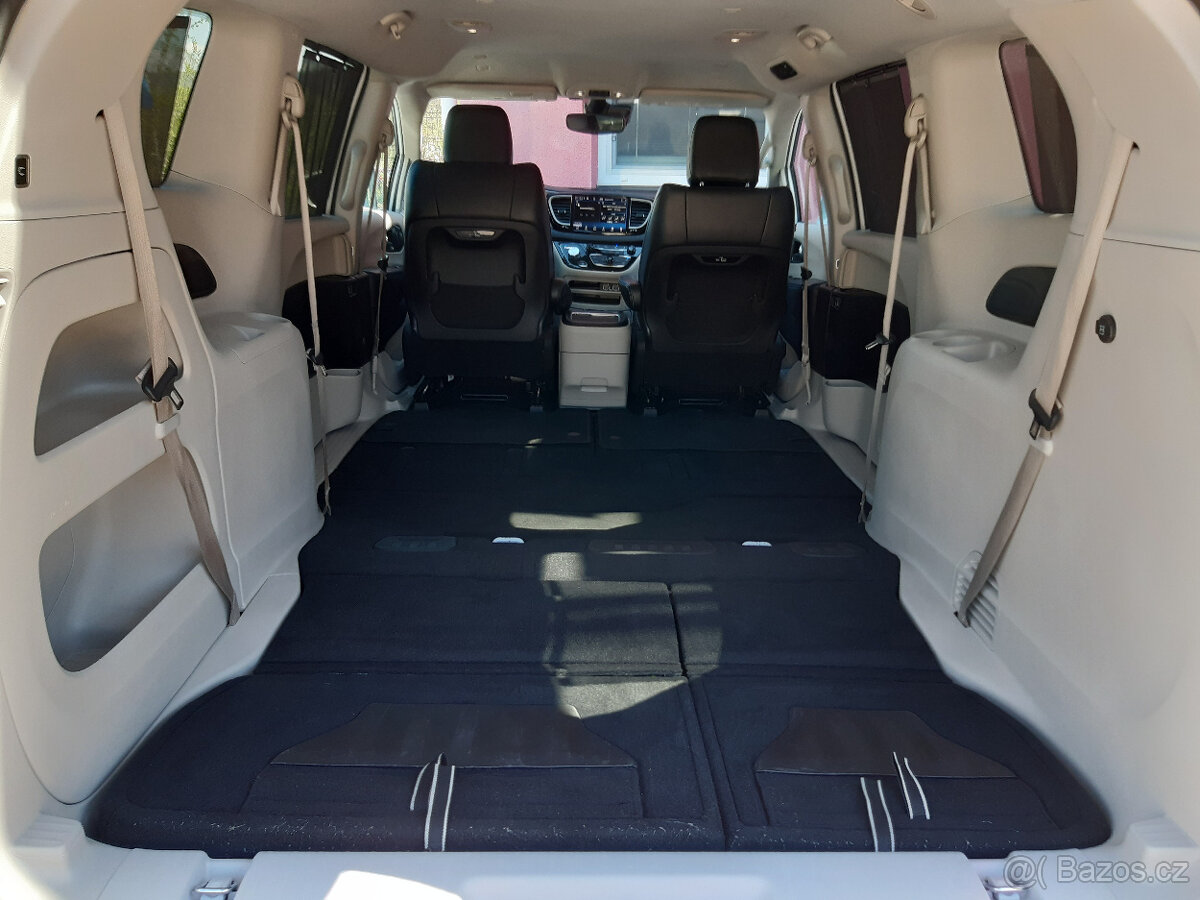 Chrysler Pacifica 3,6L, kůže, radar, 7míst, 2021, nový model - 14