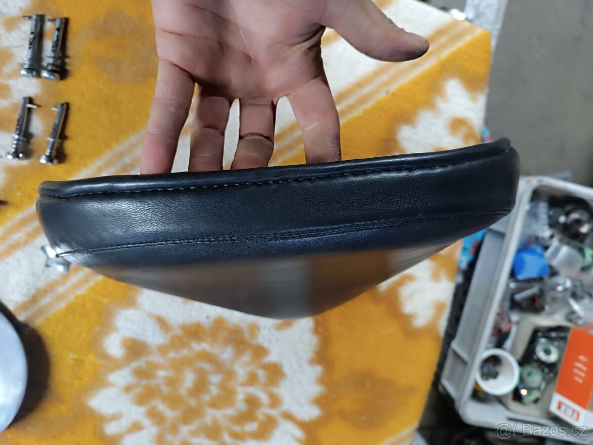 Pérák díly,šroub,sedlo,maska,světlo,štít,filtr,klic - 14