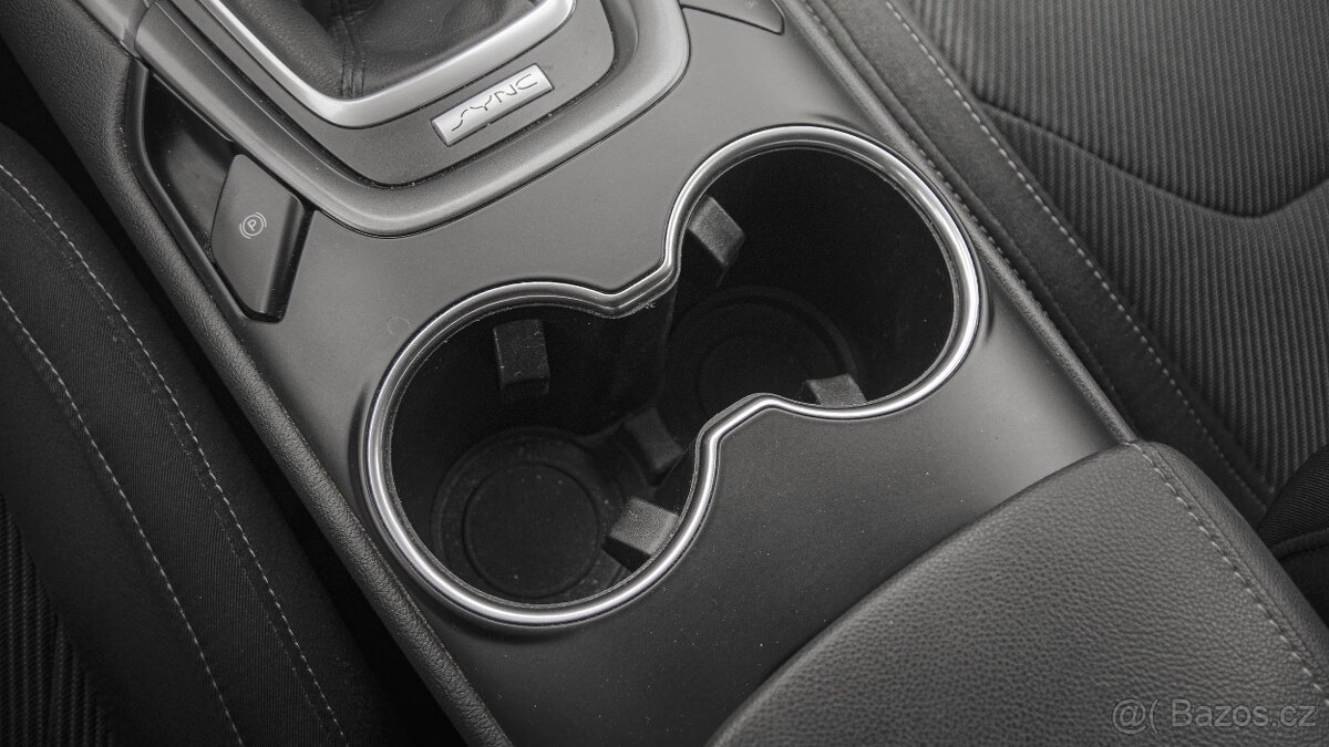 Ford Mondeo, 2,0/132kW CarPlay Kamera ČR - 14