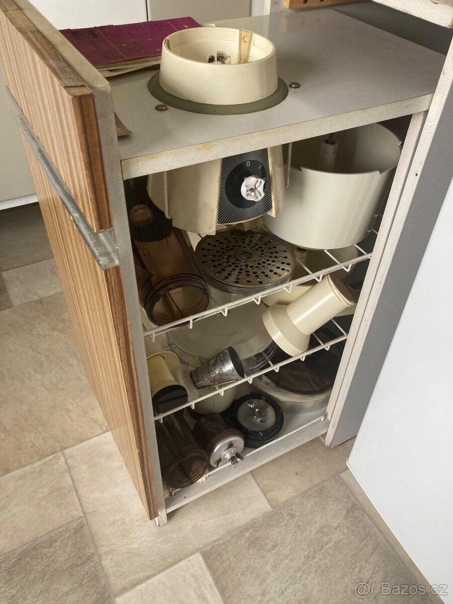 Nábytek a pračka za odvoz - 14