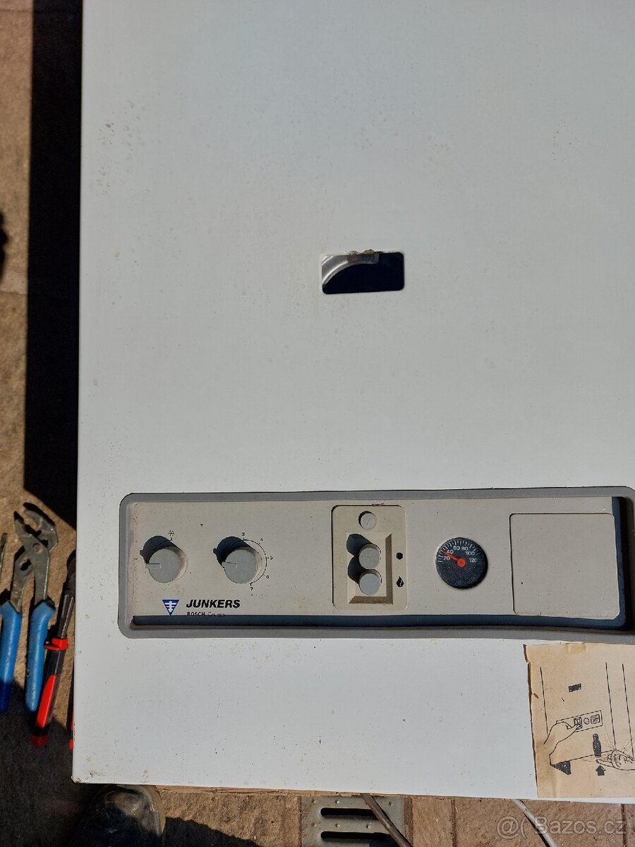 hradni díly na kotel Junkrs - 14