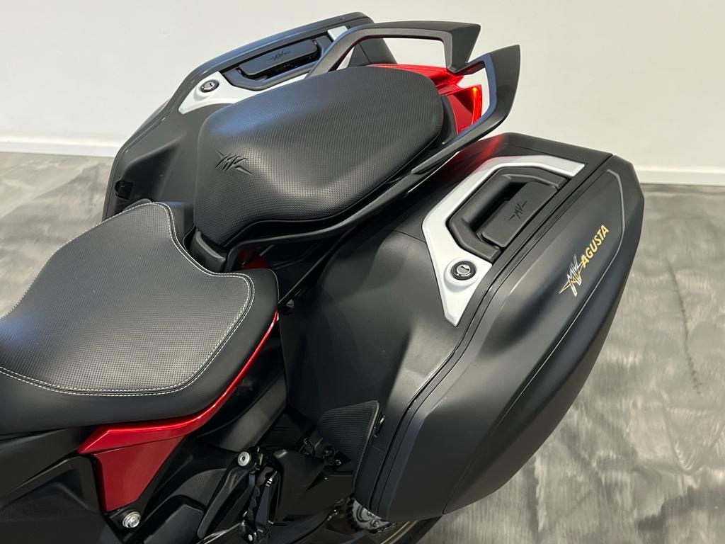 MV Agusta Turismo Veloce Lusso SCS zaruka do 2026 - 14