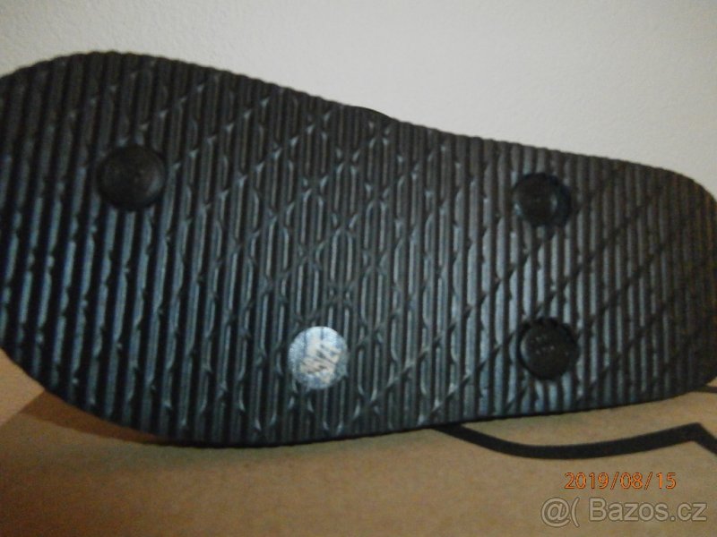 Sandále 33 / 19,5 - 21 cm a žabky 26 - 27 / 17,5 cm - 14