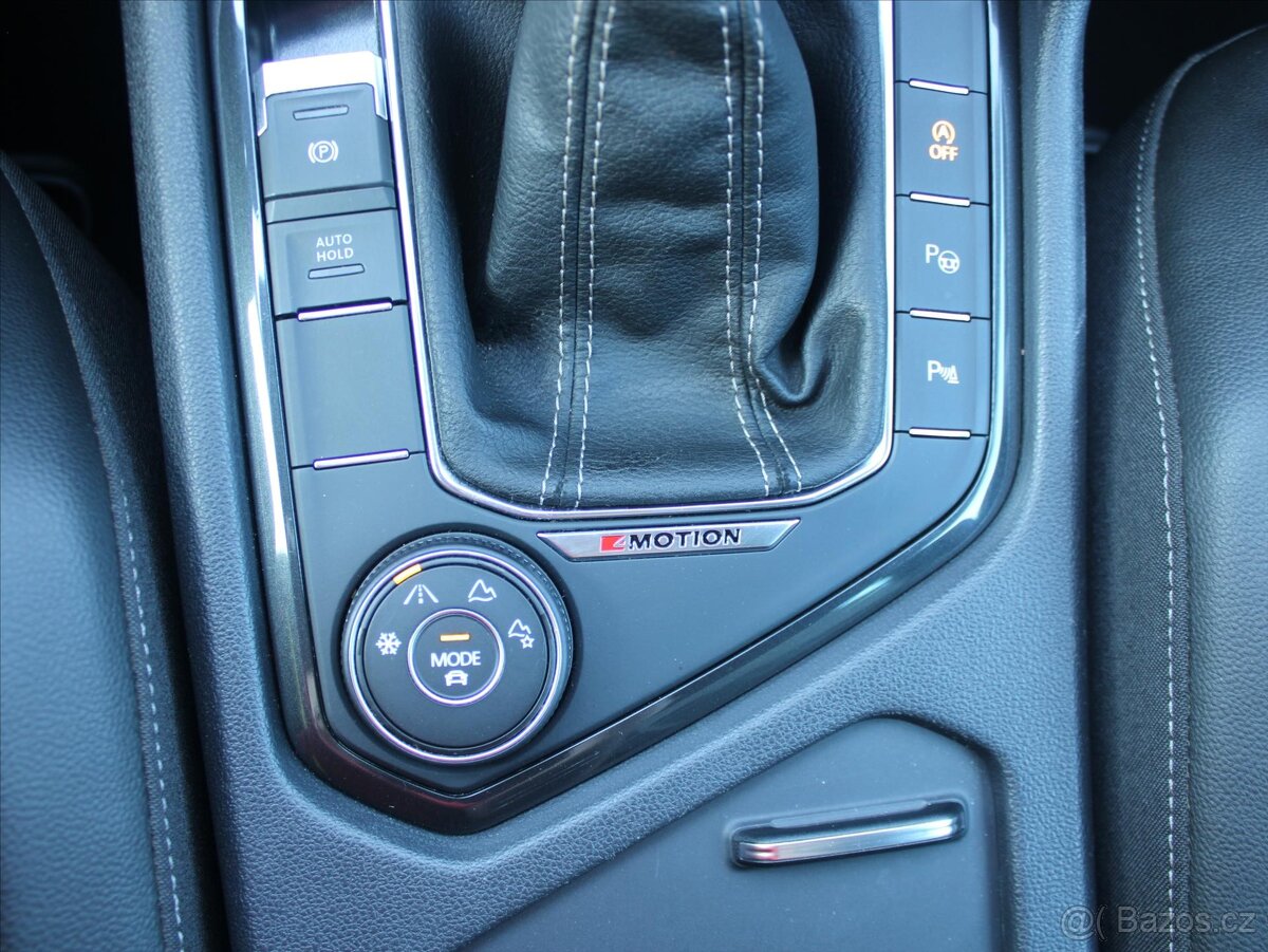 Volkswagen VW Tiguan 2,0 TDI 4Motion DSG R-Line Tov.Záruka - 14