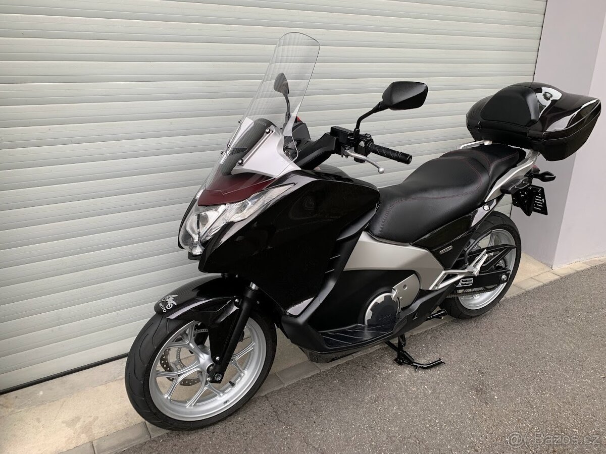 Honda NC 700 D Integra ABS SUPER STAV - 14