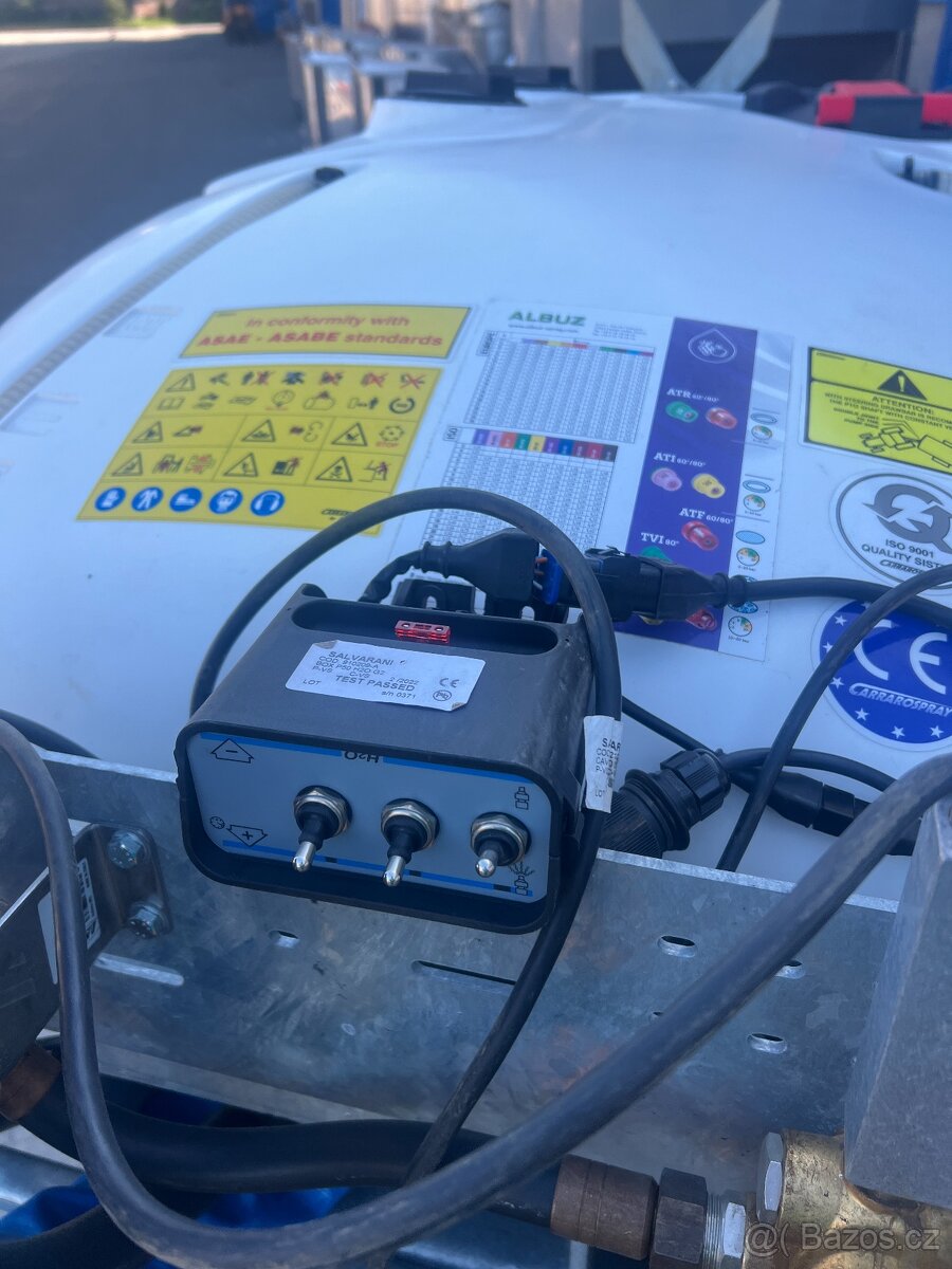 TAŽENÝ ROSIČ CARRAROSPRAY 1000L - 14