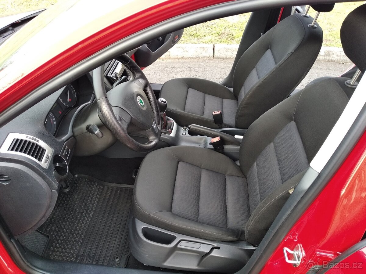 Škoda Octavia II 1,6MPi - 14