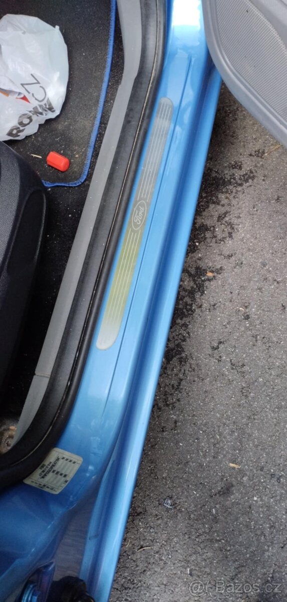 Ford Focus mk2 na náhradné díly - 14