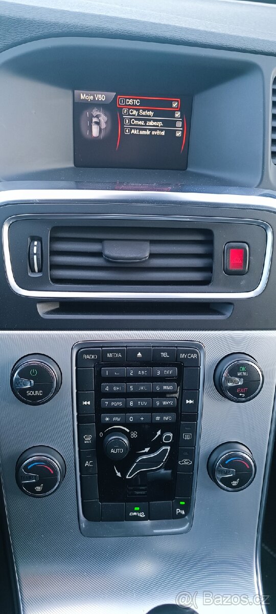 Volvo V60 2.0 diesel D3 120kw, 5 válec, r-design, MANUÁL - 14