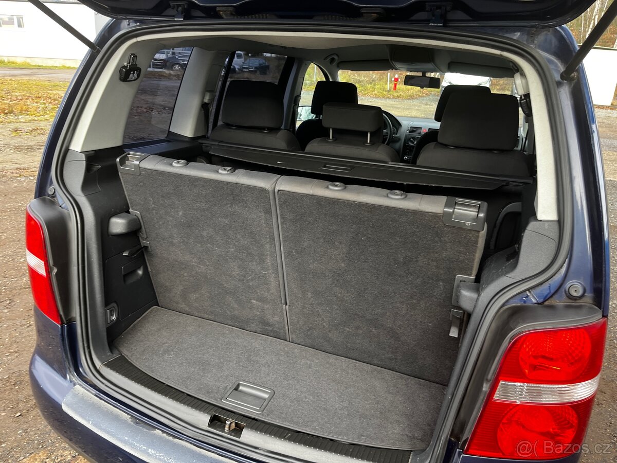 Volkswagen Touran 1,9TDi 7 míst 77kW - 14
