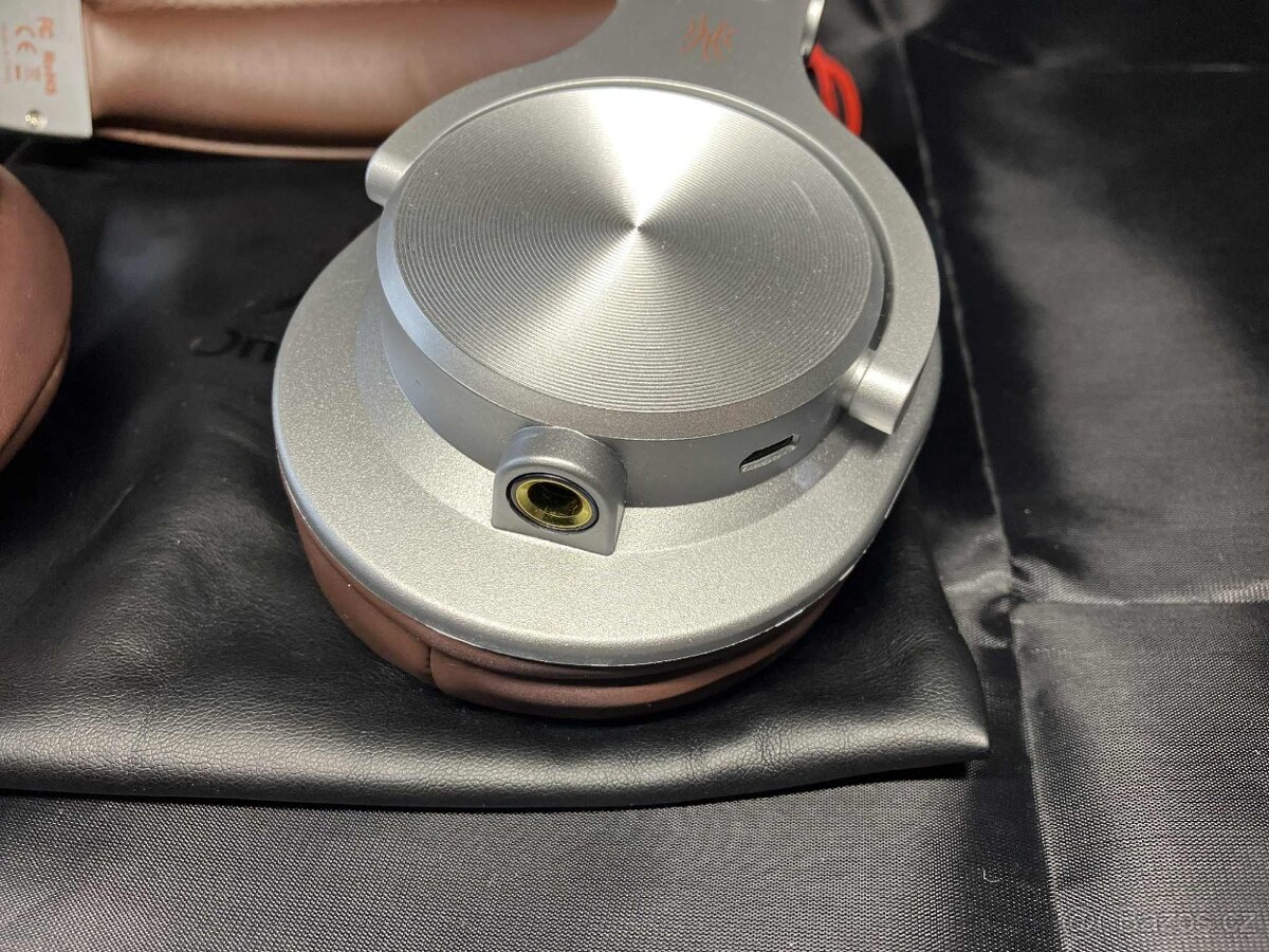 Bezdrátová Bluetooth sluchátka OneOdio A70 Hi-Res 72h výdrž - 14