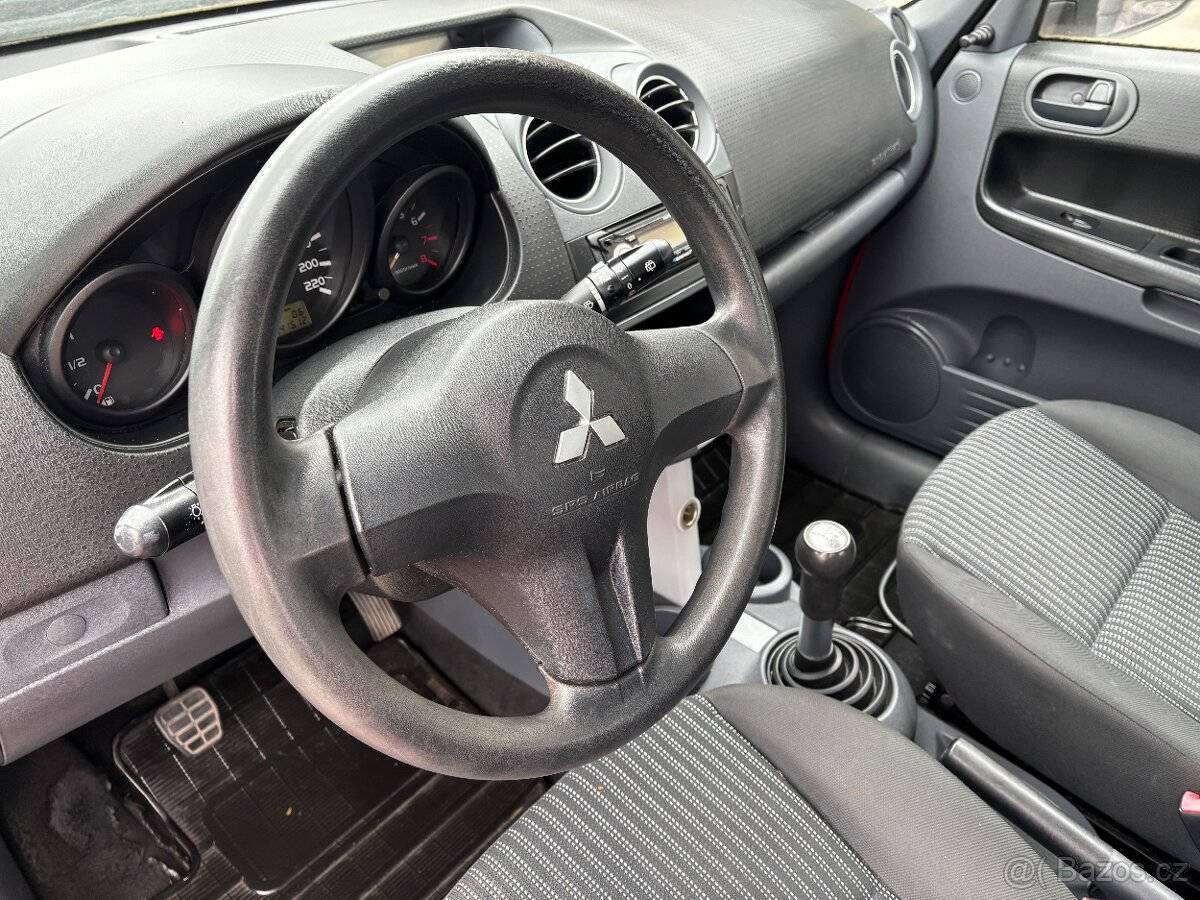 Mitsubishi Colt 1.1i - 14