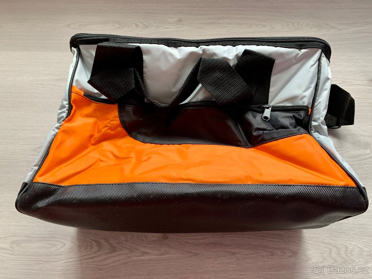 Nový černý batoh s bílým - 14