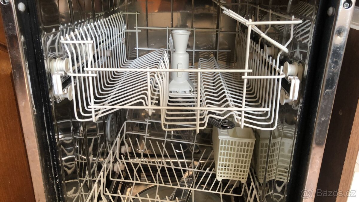 Kuchyně KORYNA skříňky - 14