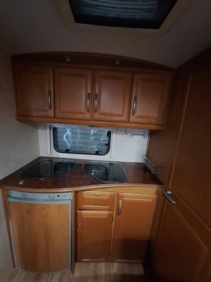 2015 Obytný přívěs / karavan PARTNER ed480 - 14