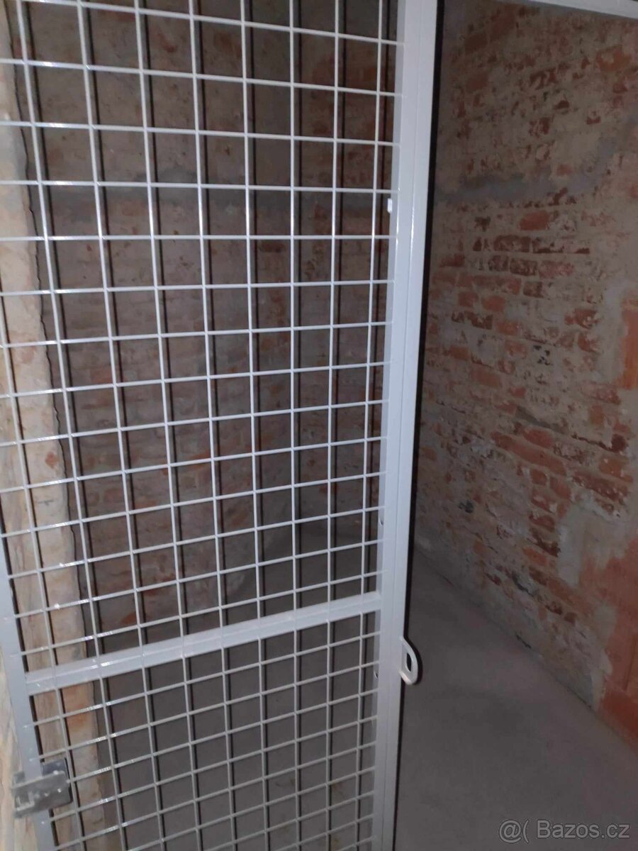 Obchodní prostor Na Spojce / Orelská - 14