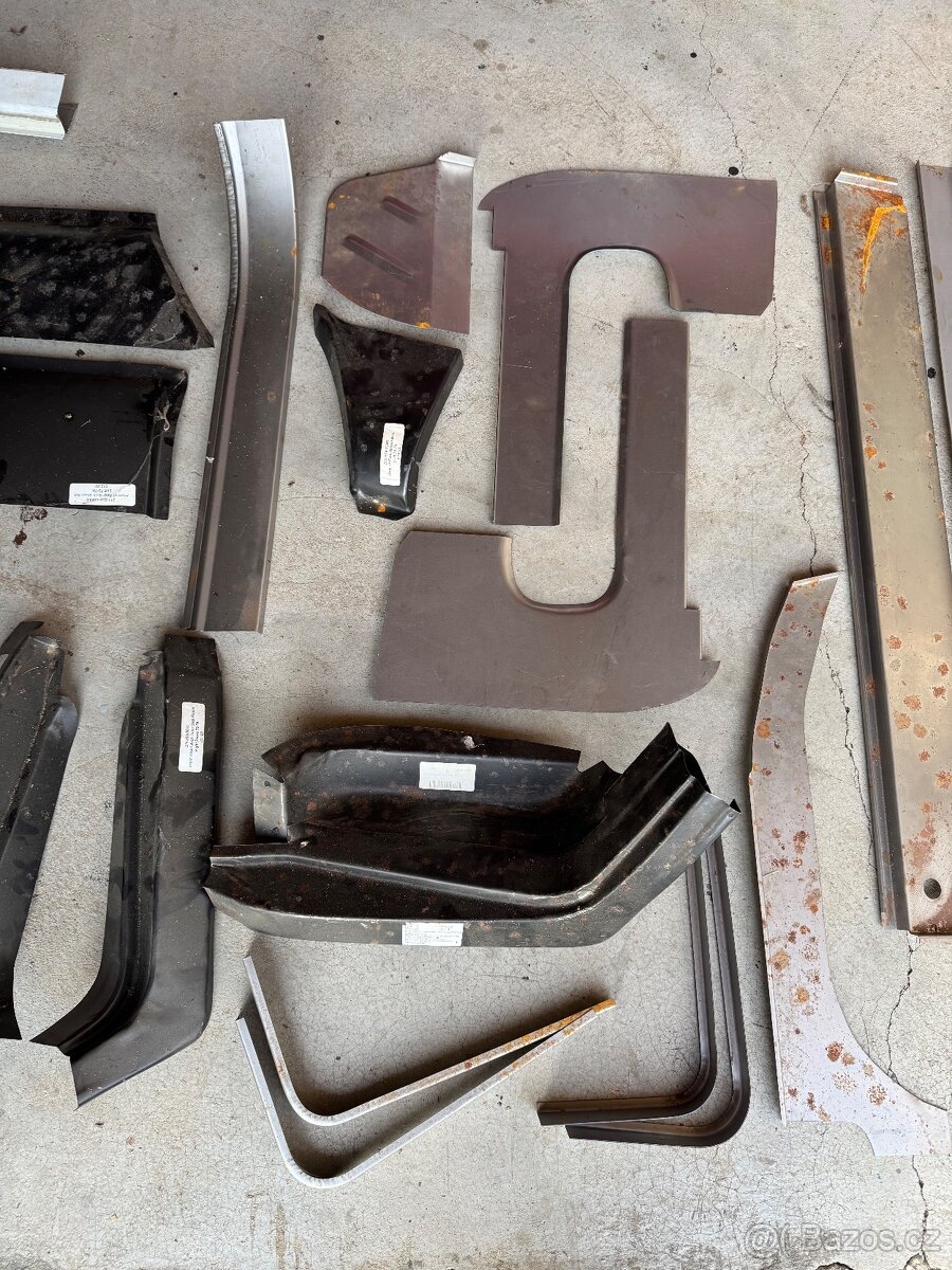 Plechařina VW T2 - 14