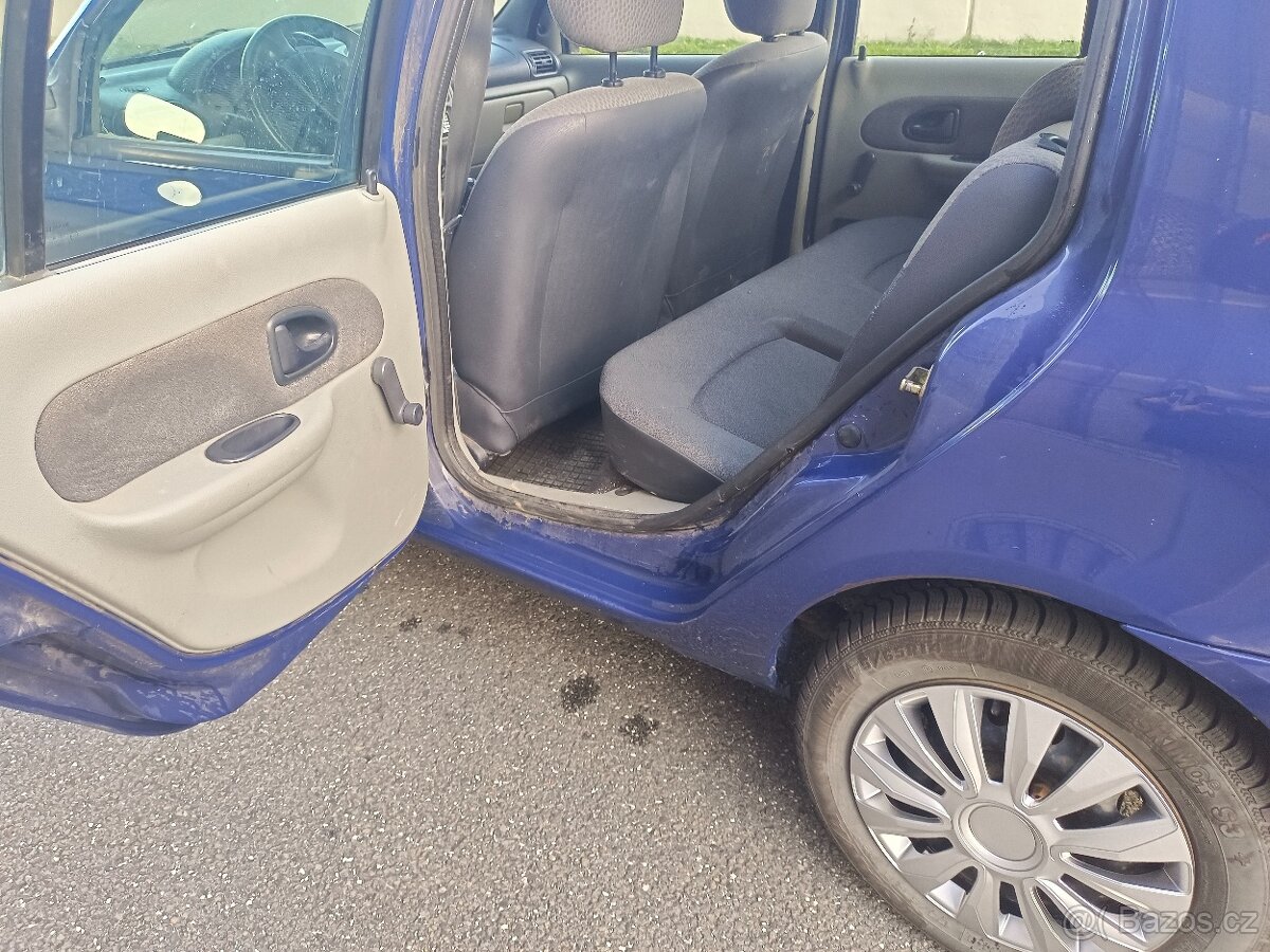Renault Thalia v perfektním stavu - 14