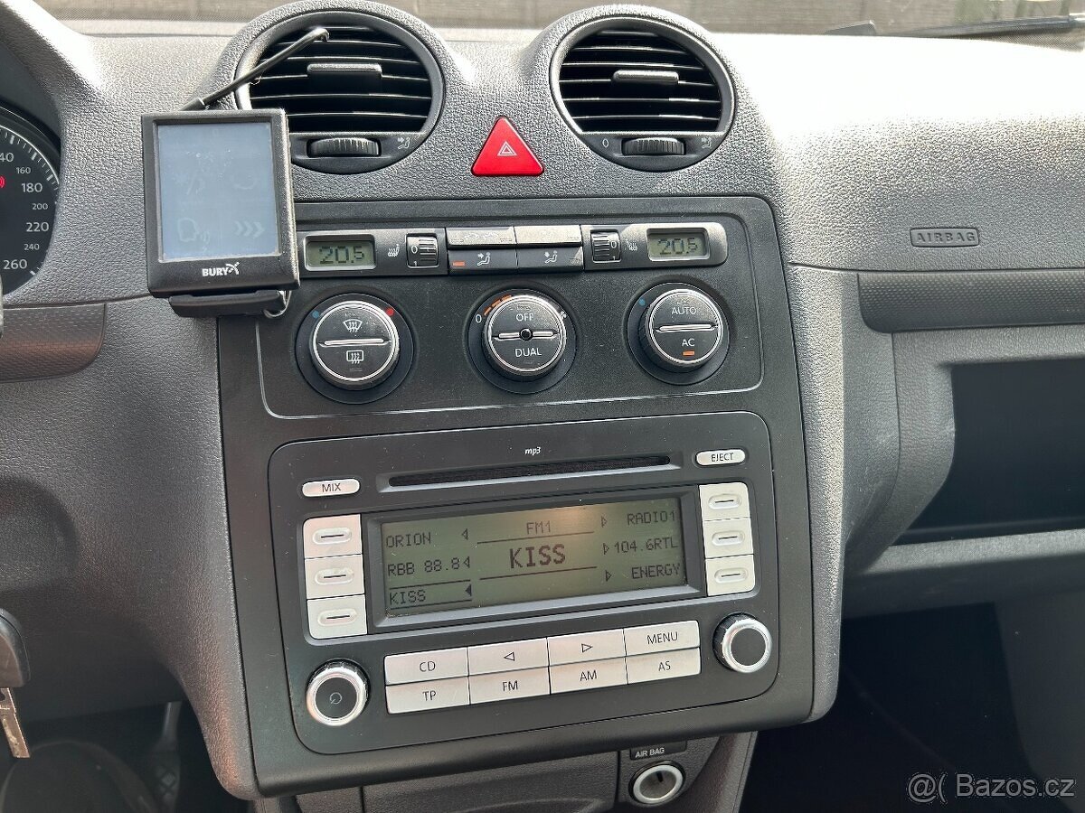 VW CADDY 1.6 75KW 2008 DIGI KLIMA VYHŘÍVANÉ SEDADLA 7 MÍST - 14