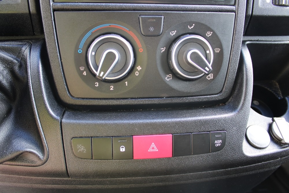 Citroën Jumper, 2,2 HDI Skříň + čelo + klima - 14