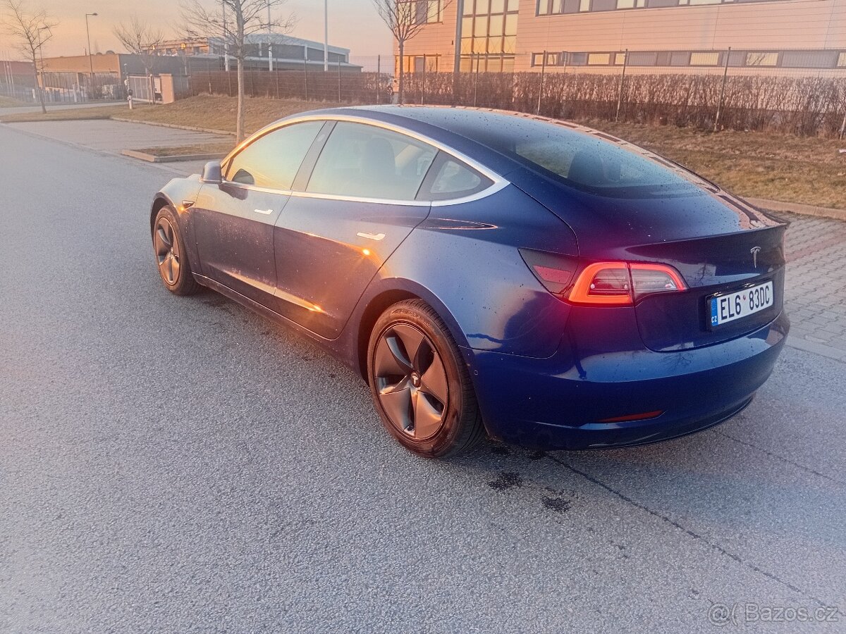 Prodám Tesla model 3 - 14