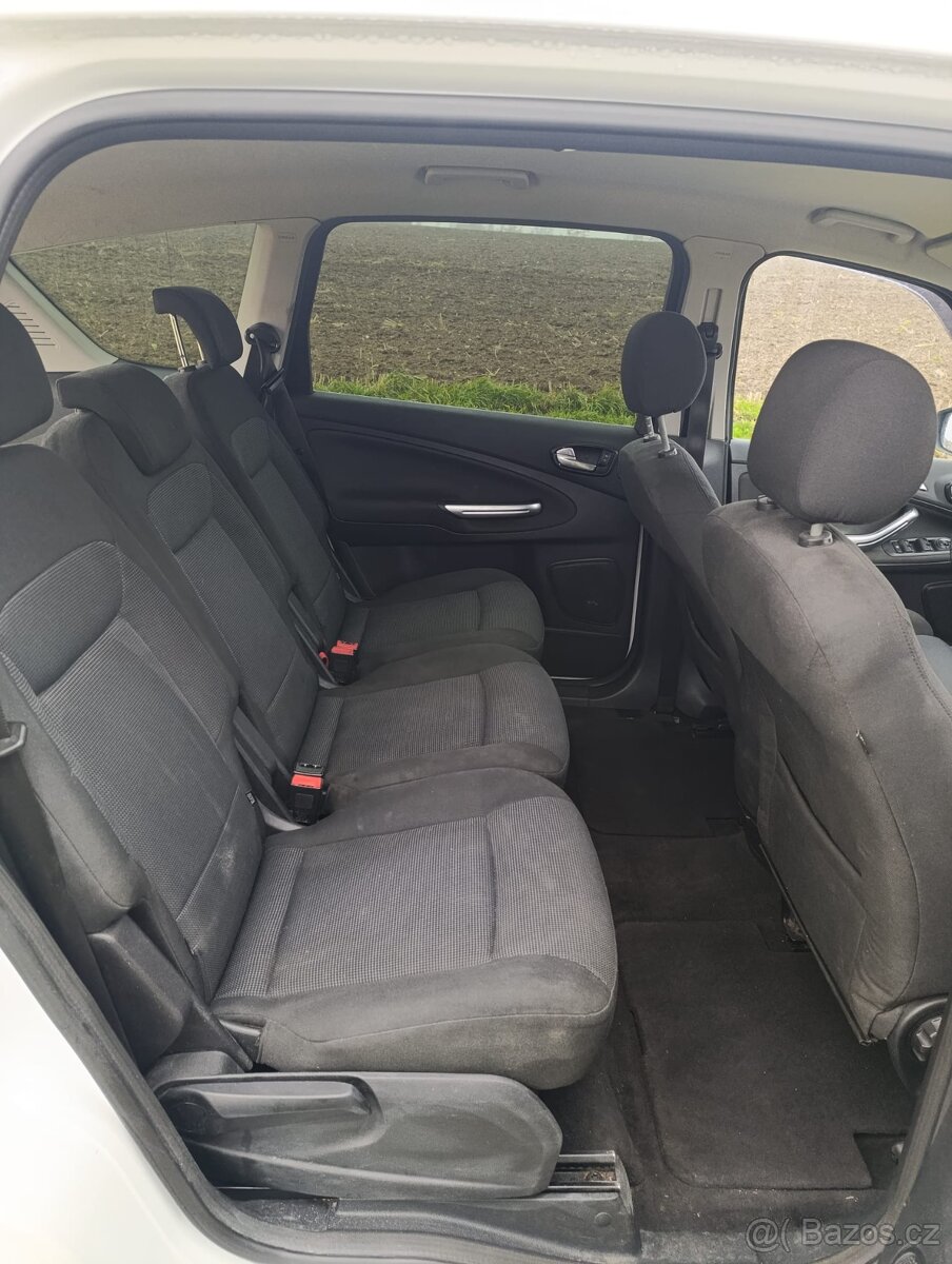 Ford S-Max 2.5i TURBO / 162KW / VÝHŘEV / KLIMA / SERVIS / - 14