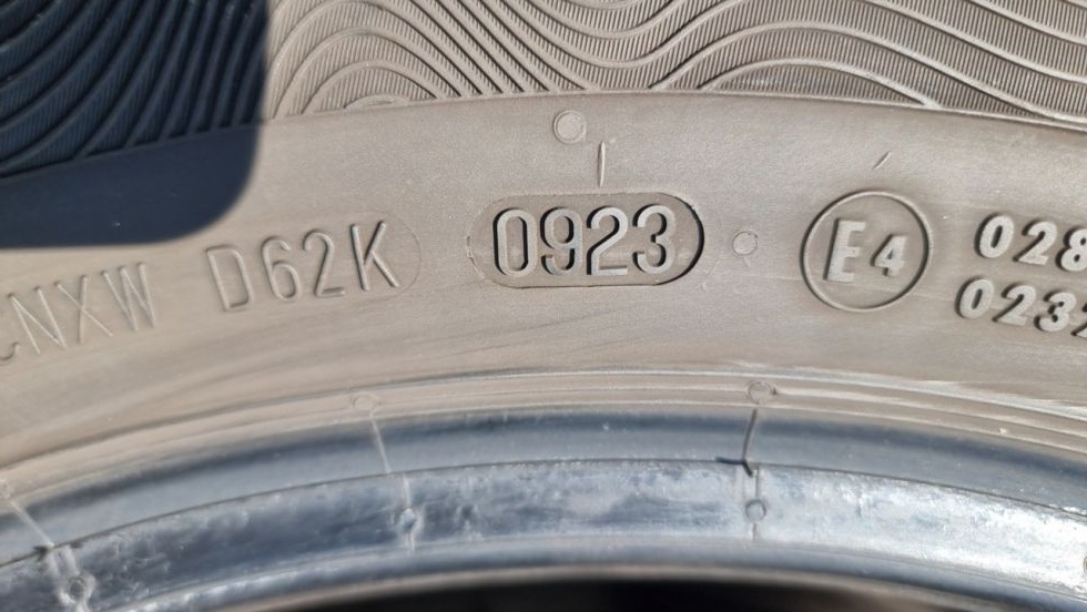 Letní pneu 205/60/16 Continental - 14