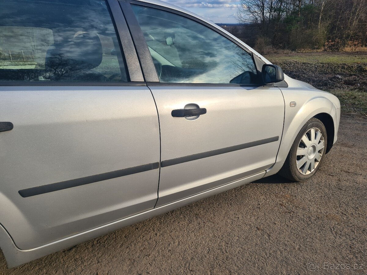 Focus LPG,Úplně nová technická,Funkční klima i tempomat - 14