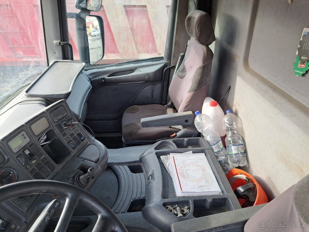 Prodám Scania 8x4 sklápěč - 14