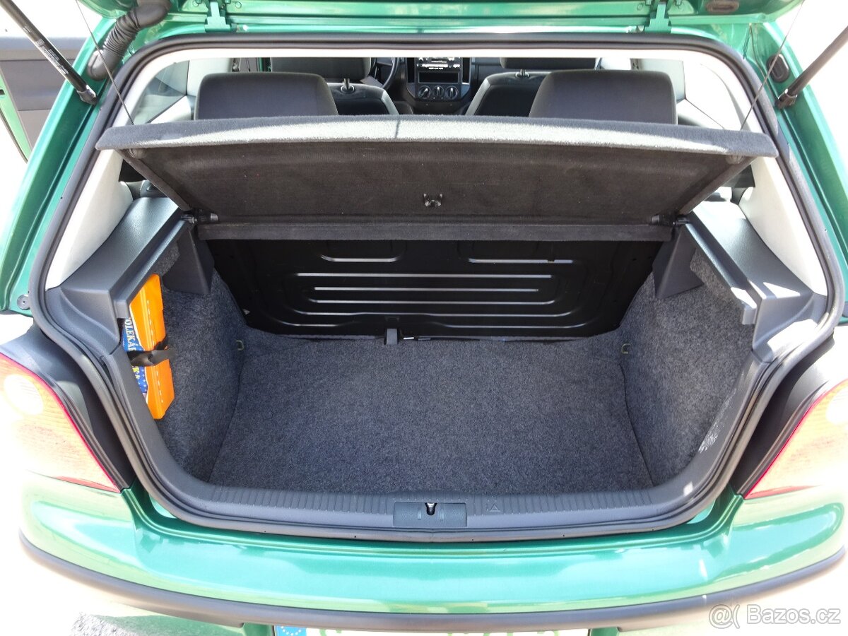 VW Polo 1.2i r.v.2002 (47 kw) STK:4/2027 - 14