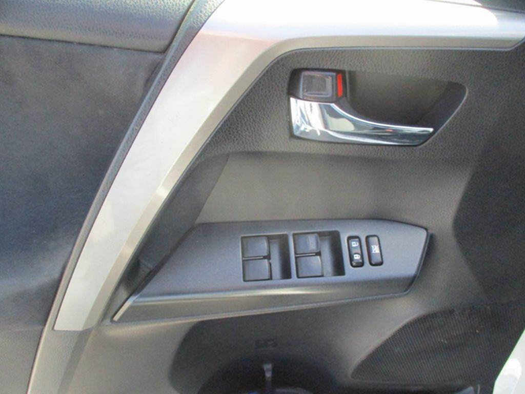 TOYOTA RAV4 2.5Hybrid 145 kW Executive e-CVT 12/2016 - 14