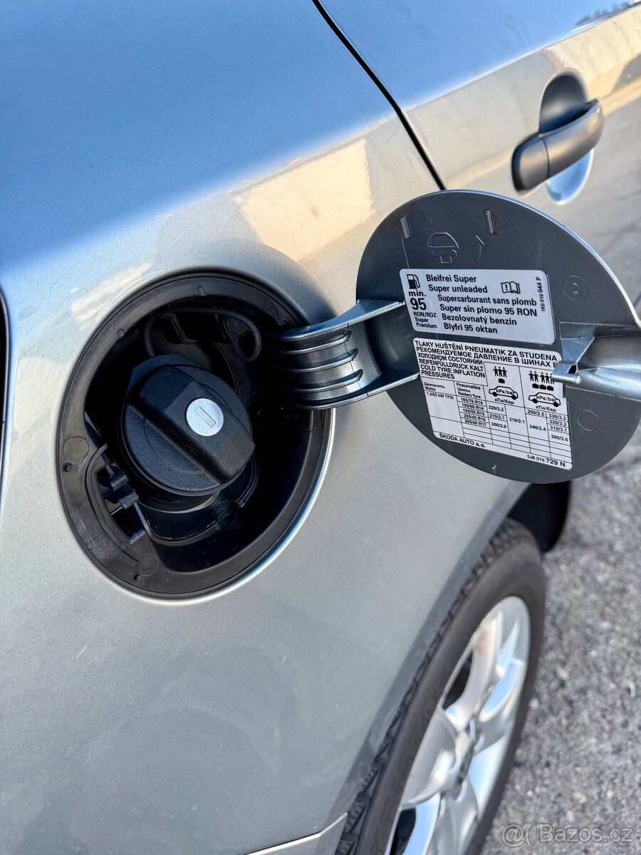 Škoda Fabia 2 Facelift 1,2 TSI Šedá metalíza 2012 - 14