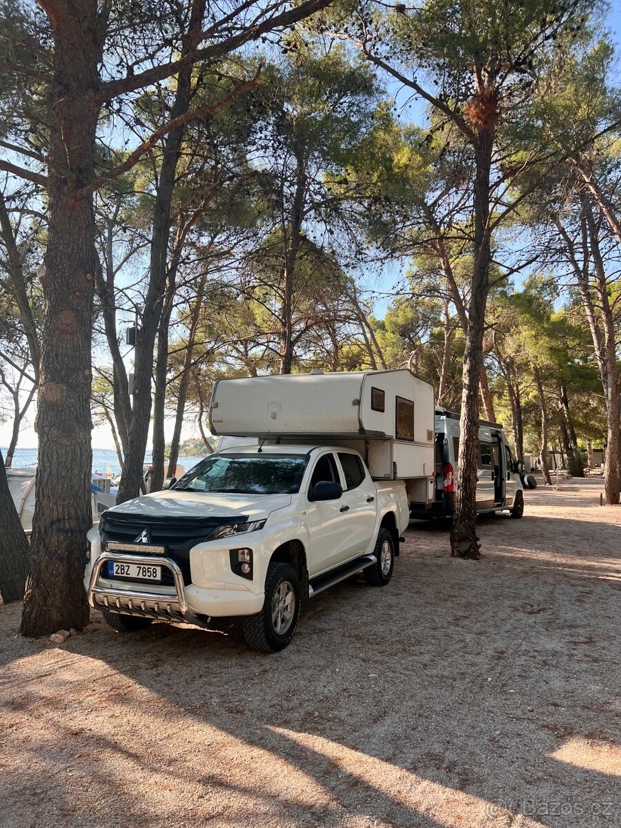 Obytná nástavba na pick-up - 14