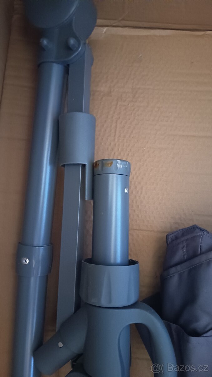 Zahradní nábytek, slunečník, gril - 14