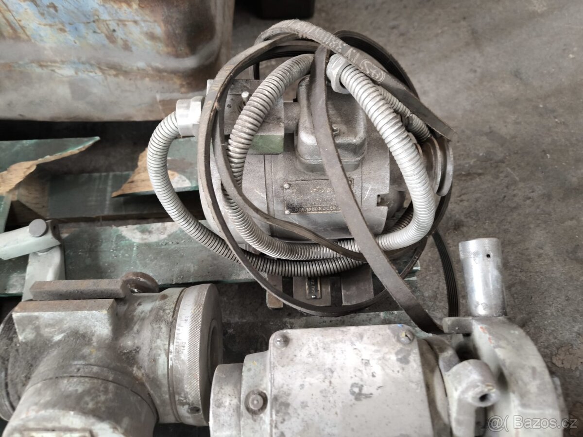 Nástrojová bruska Stanko 3 M 642 + příslušenství - 14