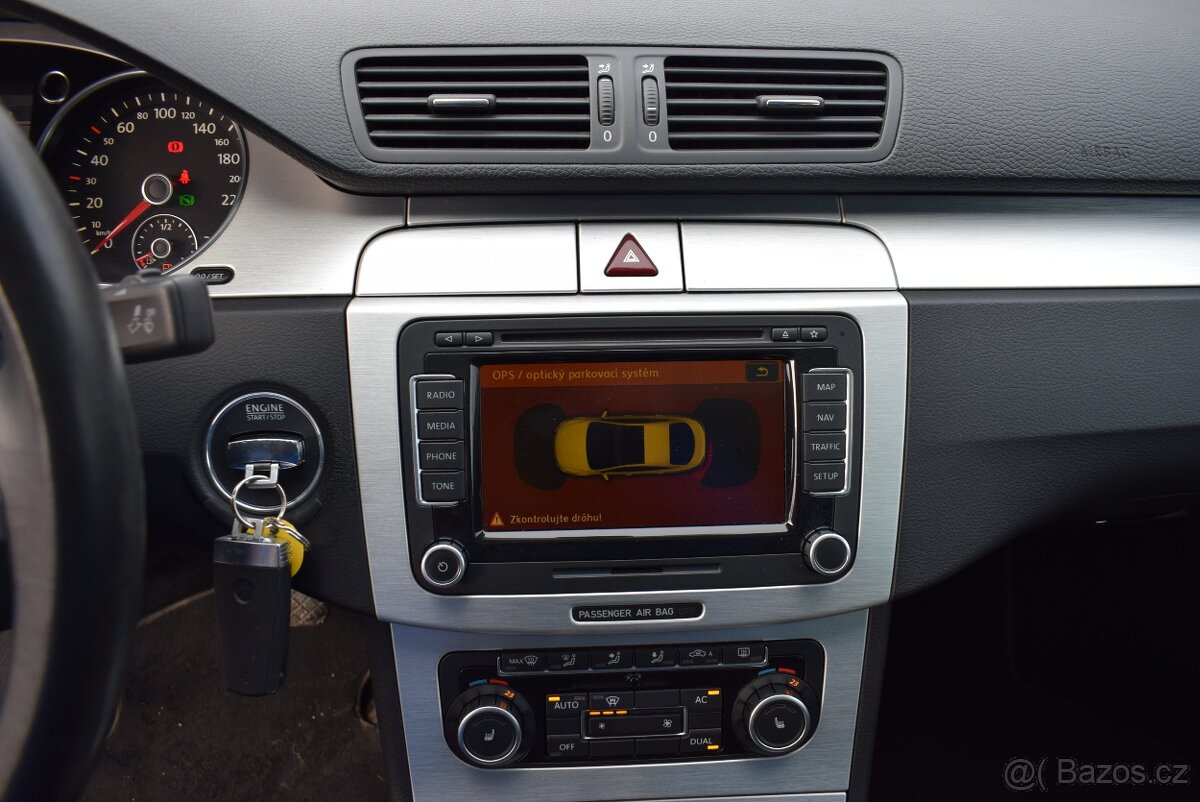 Volkswagen Passat CC 2,0 TDi DSG SUPER STAV - 14