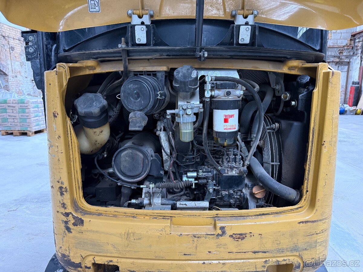 Cat 301.7D 2016 - 14