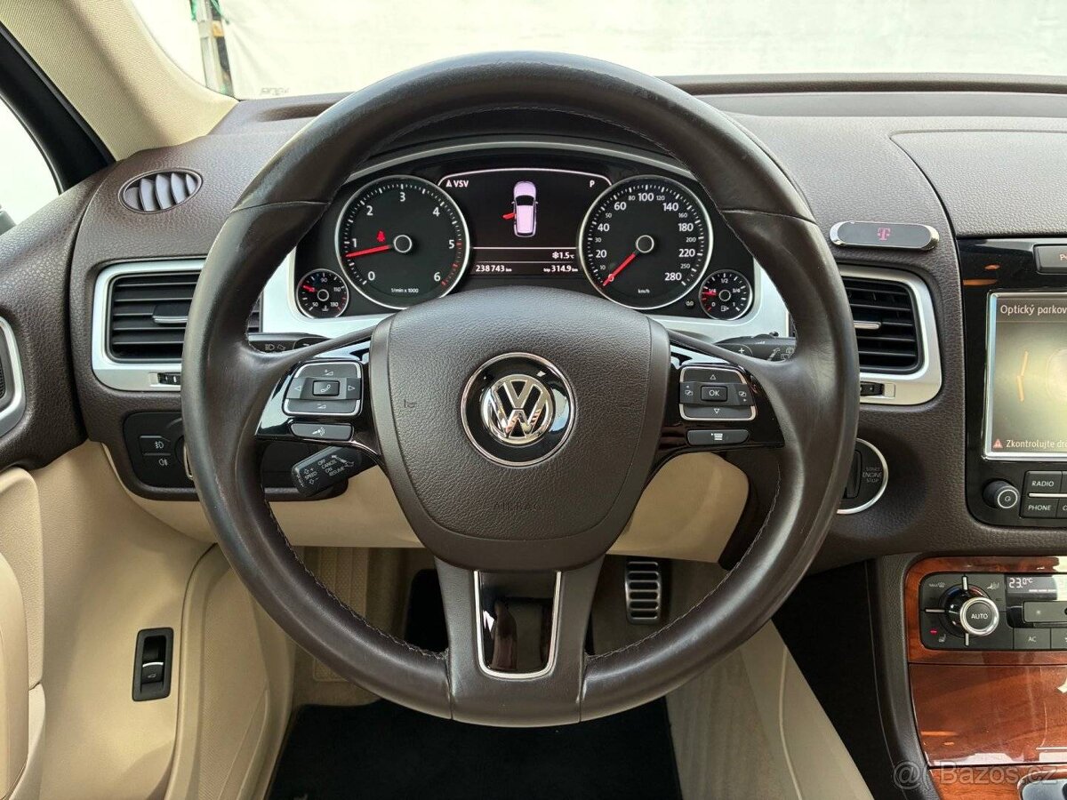 Volkswagen Touareg, 4,2TDi V8, FULL SERVIS, DPH, TOP - 14