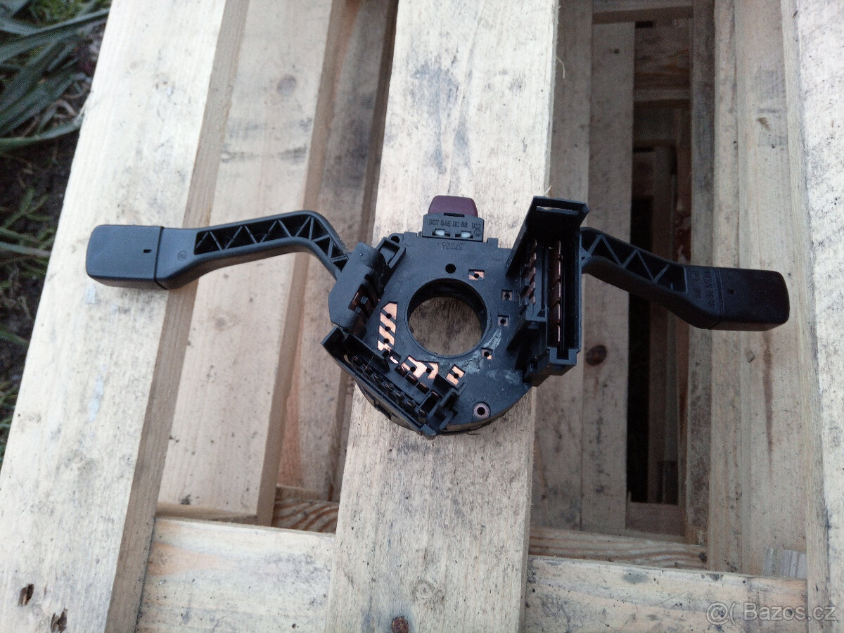 Náhradní díly z rozebraných VW Golf mk2 - 14