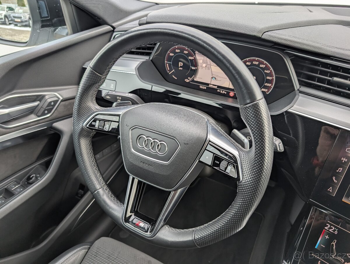 Audi E-tron S-Line 55 Quattro - 14